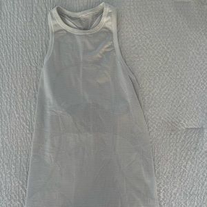 LULULEMON: WORKOUT TOP